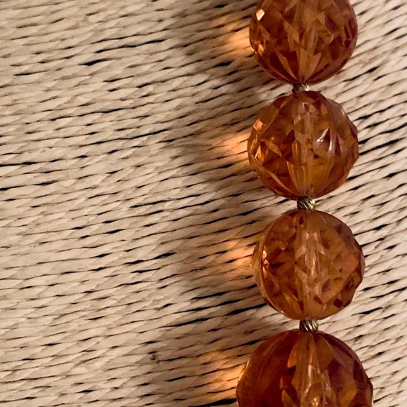 Vintage 50-60's Faceted Crystal Beads Peach/Apricot Faceted Graduated Ne… - Picture 3 of 9